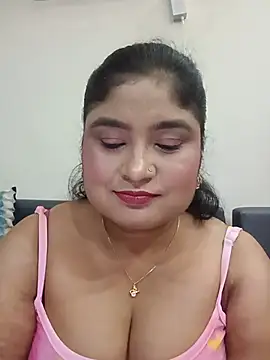 Snapshot of hornyriyanka chatting on 06/21/26, 02:47 hornyriyanka online show from 06/21/26, 02:47
