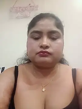 Snapshot of hornyriyanka chatting on 06/27/26, 03:00 hornyriyanka online show from 06/27/26, 03:00
