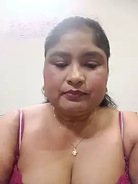 Snapshot of hornyriyanka chatting on 07/14/26, 02:27 hornyriyanka online show from 07/14/26, 02:27