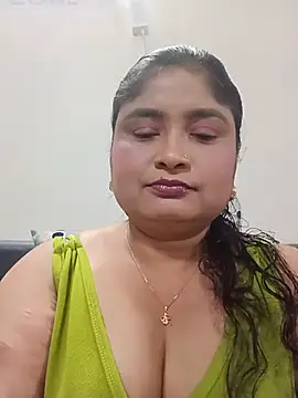 Snapshot of hornyriyanka chatting on 07/15/26, 02:50 hornyriyanka online show from 07/15/26, 02:50