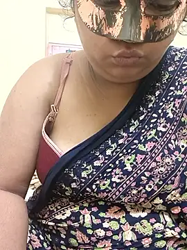 dhanshri143 online show from 09/18/25, 03:41