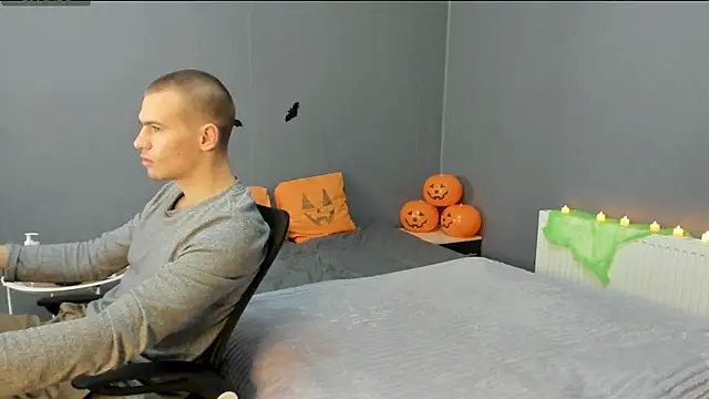 Garden of Eden  online show from 10/29/25, 04:37