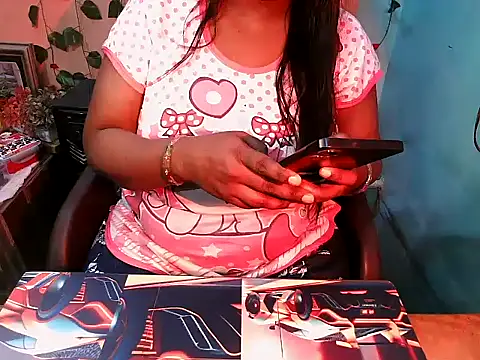 PREETI BABY online show from 04/29/26, 06:17
