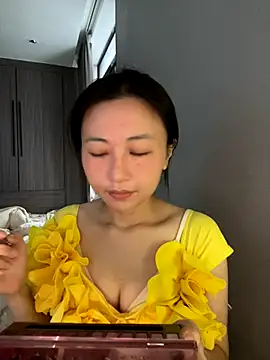 haiyan125216 online show from 12/03/25, 07:38