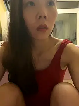 Snapshot of xinmeng-000 chatting on 09/27/25, 06:02 xinmeng-000 online show from 09/27/25, 06:02