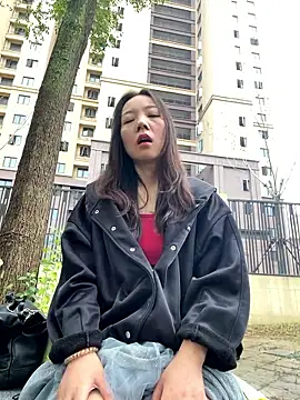 Snapshot of xinmeng-000 chatting on 10/05/25, 07:28 xinmeng-000 online show from 10/05/25, 07:28