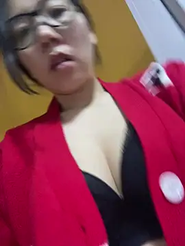 Snapshot of xinmeng-000 chatting on 01/11/26, 04:34 xinmeng-000 online show from 01/11/26, 04:34