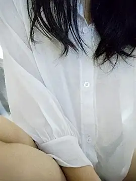 Snapshot of Maria2299 chatting on 06/17/26, 03:24 Maria2299 online show from 06/17/26, 03:24