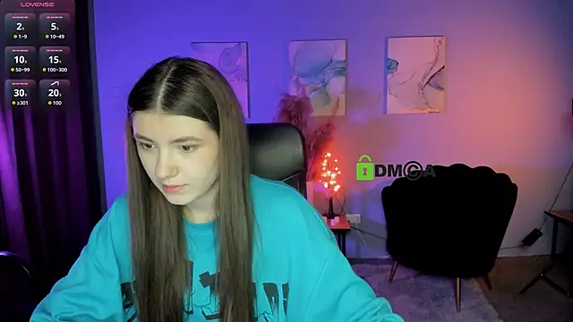 Snapshot of lissa_night chatting on 11/08/25, 12:38 lissa night online show from 11/08/25, 12:38