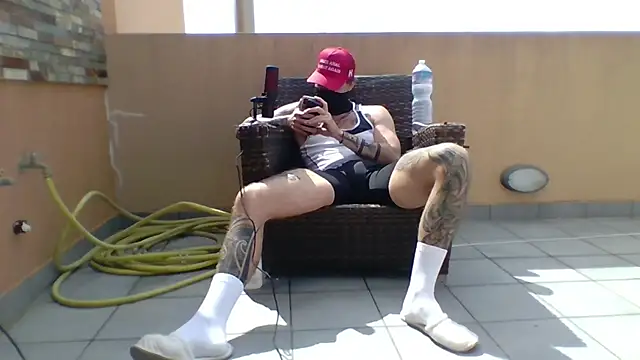 youngAlphaCouple online show from 03/25/26, 09:59