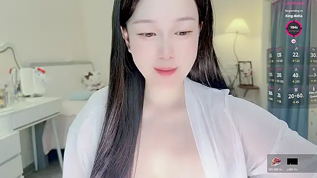Snapshot of Bella_Ava chatting on 06/30/26, 11:39 Bella Ava online show from 06/30/26, 11:39