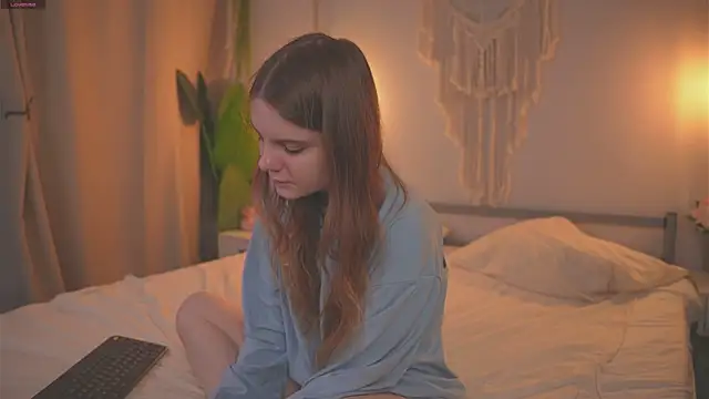 Lu  Lane online show from 10/16/25, 08:26