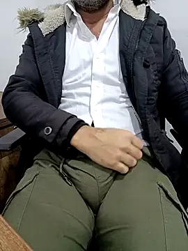 Yaman 33 online show from 02/17/26, 05:59