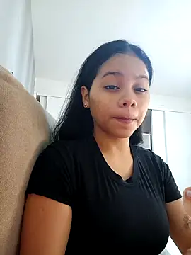 Snapshot of Celine_Lee chatting on 09/19/25, 03:45 Celine Lee online show from 09/19/25, 03:45