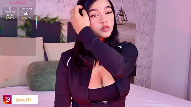 Celine Lee online show from 02/24/26, 07:34