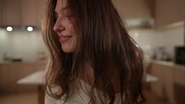 LIttle Rina  online show from 04/12/26, 08:03