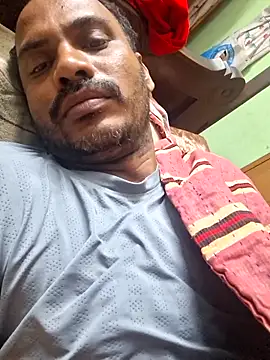 cutecouple1983 online show from 12/04/25, 06:38