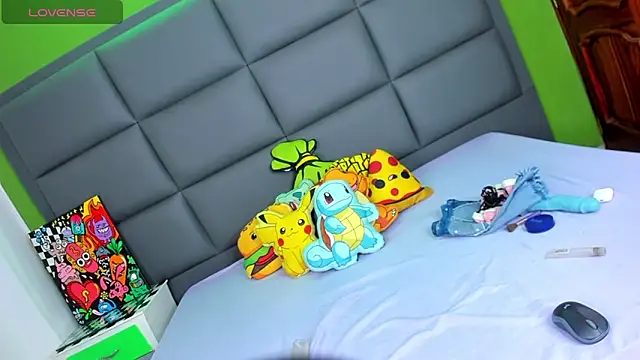 ANNIE DOLCE  online show from 09/12/25, 03:34