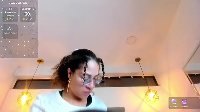 Hanna Cornee  online show from 03/06/26, 01:40