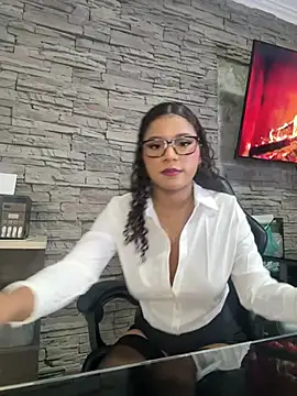 sophia brunette  online show from 03/14/26, 12:21