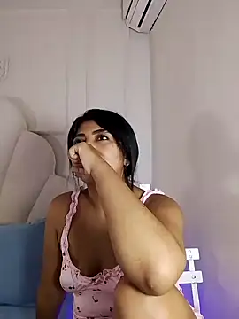 Kaylachannell online show from 05/18/26, 04:07