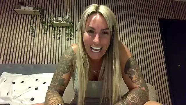 poppyinga1 online show from 01/12/26, 09:09