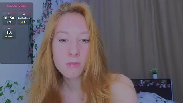 Snapshot of Candy_Flosse chatting on 09/22/25, 08:38 Candy Flosse online show from 09/22/25, 08:38