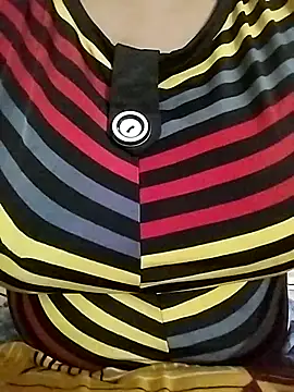 Snapshot of Ponds_beauty chatting on 09/12/25, 07:36 Ponds beauty online show from 09/12/25, 07:36