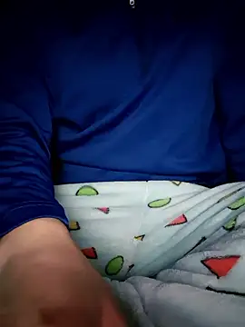 111owo111 online show from 11/08/25, 04:51