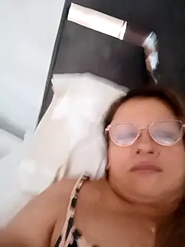 Asuna yuuky online show from 11/24/25, 11:32