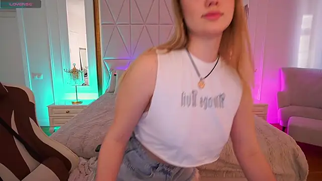 CelesteNoir online show from 12/16/25, 07:57