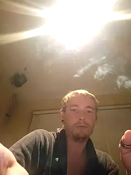 piercingpik online show from 11/23/25, 09:14