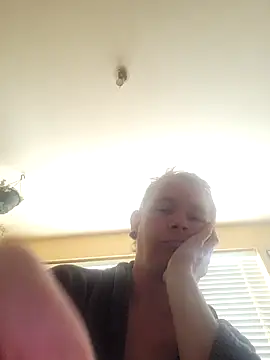 piercingpik online show from 04/17/26, 09:45