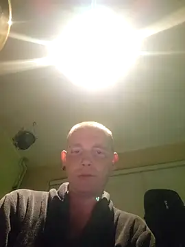 piercingpik online show from 06/11/26, 08:40