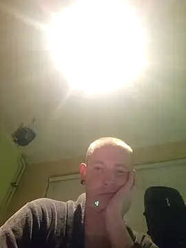 piercingpik online show from 06/15/26, 08:33