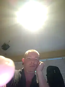 piercingpik online show from 06/18/26, 08:02