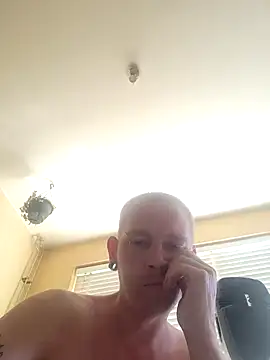 piercingpik online show from 06/25/26, 09:47