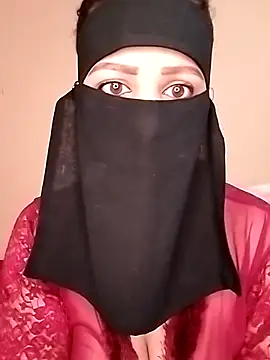 Snapshot of Sofia_maroc99 chatting on 05/16/26, 12:04 Sofia maroc99 online show from 05/16/26, 12:04