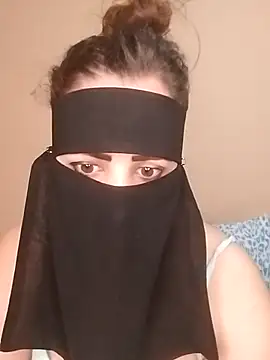 Snapshot of Sofia_maroc99 chatting on 07/05/26, 02:29 Sofia maroc99 online show from 07/05/26, 02:29