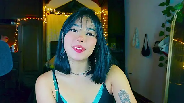 Shisuku Sophi online show from 04/26/26, 01:14