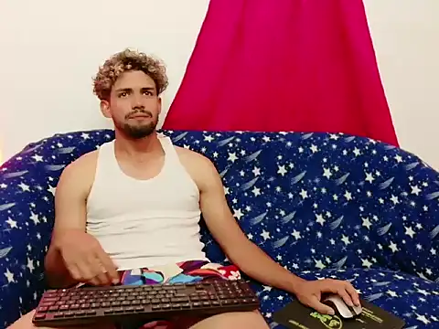 cristian-gp online show from 10/31/25, 01:50