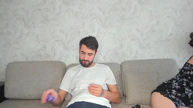 sophywhisper online show from 10/15/25, 06:57