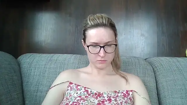 Snapshot of Jugira chatting on 06/10/26, 12:15 Jugira online show from 06/10/26, 12:15