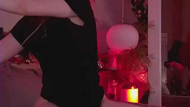 Snapshot of MiaEuphoria_ chatting on 01/13/26, 03:23 MiaEuphoria online show from 01/13/26, 03:23