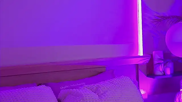 Snapshot of MiaEuphoria_ chatting on 02/12/26, 03:56 MiaEuphoria online show from 02/12/26, 03:56