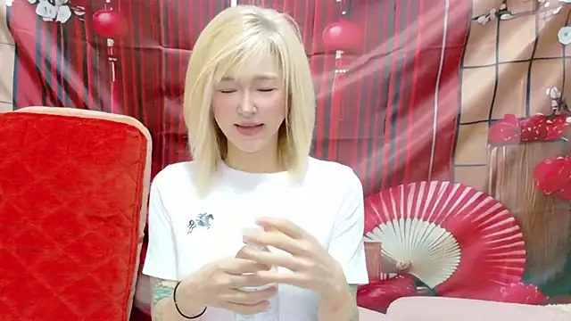 Snapshot of kimagure-fu- chatting on 06/19/26, 01:37 kimagure-fu- online show from 06/19/26, 01:37