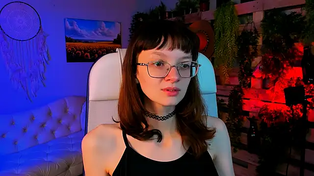 MollyJiggles online show from 09/19/25, 12:17