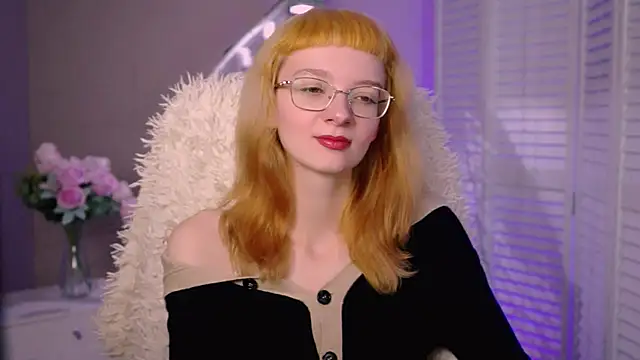 MollyJiggles online show from 10/18/25, 08:04