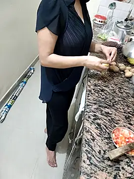 Pihu Chopra online show from 09/29/25, 04:45