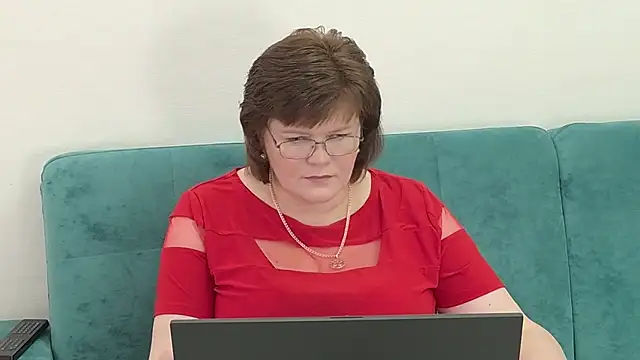 Sandra Sunrise online show from 10/13/25, 10:04